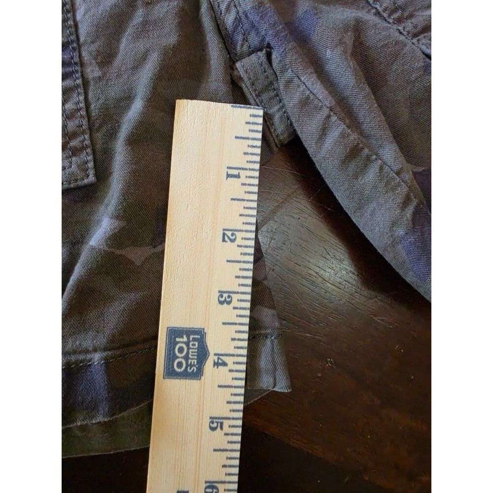 Anthropologie Wanderer Camo Shorts Size 26 - Picture 6 of 6